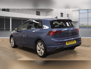 Used Volkswagen Golf 2024 for sale - 77369547: Photo