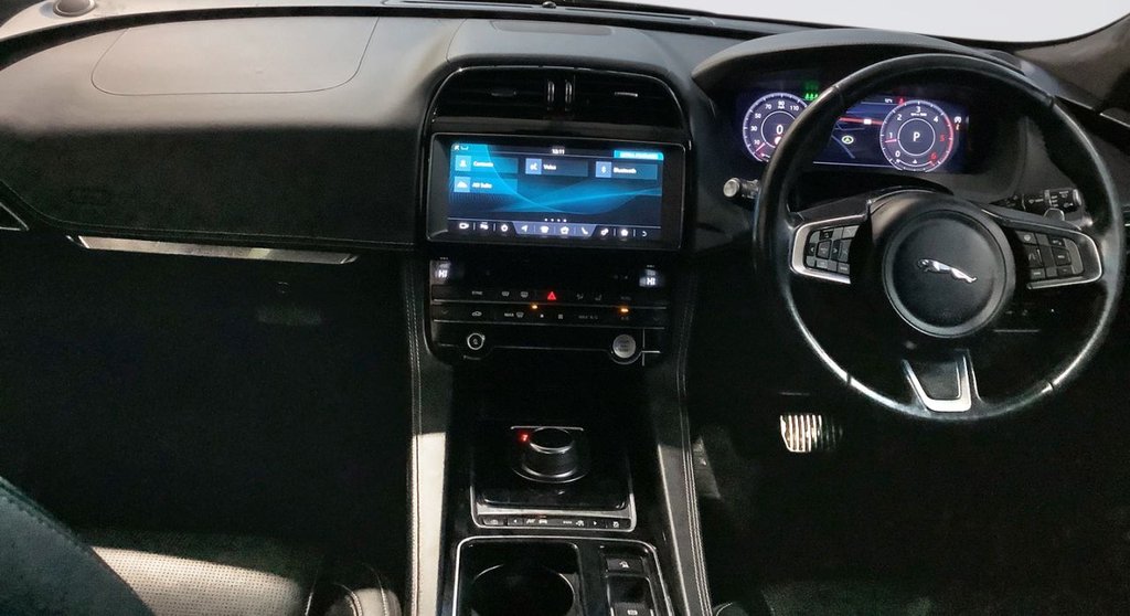 Used Jaguar F-Pace 2019 for sale - 77287667: Photo 3