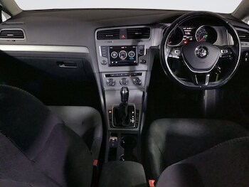 Used Volkswagen Golf 2017 for sale - 76279746: Photo 3