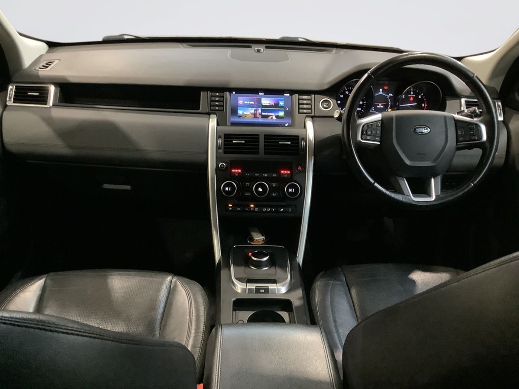 Used Land Rover Discovery Sport 2016 for sale - 76950302: Photo 2