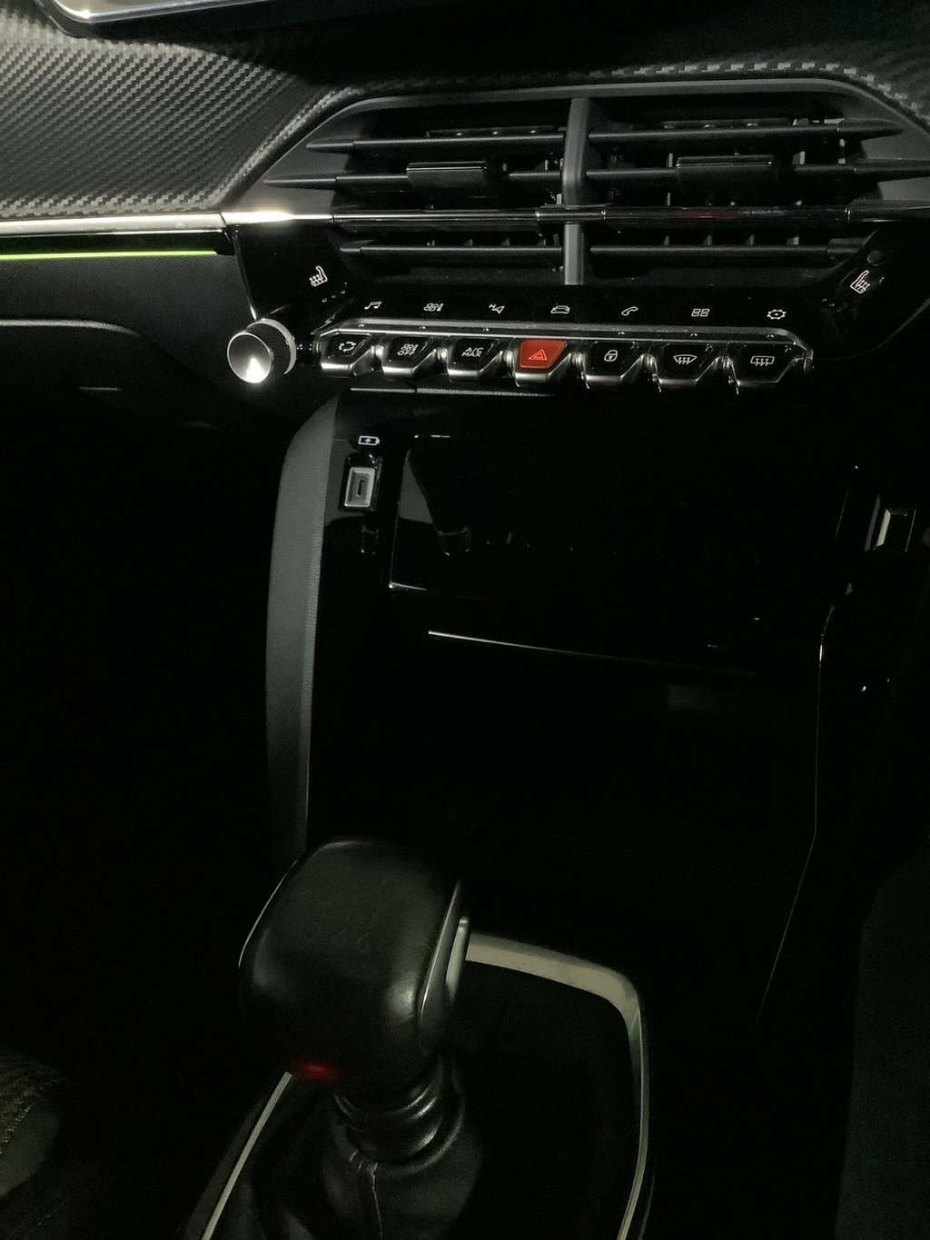 Used Peugeot 2008 2020 for sale - 76631827: Photo 24