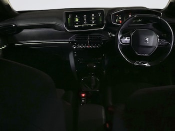 Used Peugeot 2008 2020 for sale - 76631827: Photo