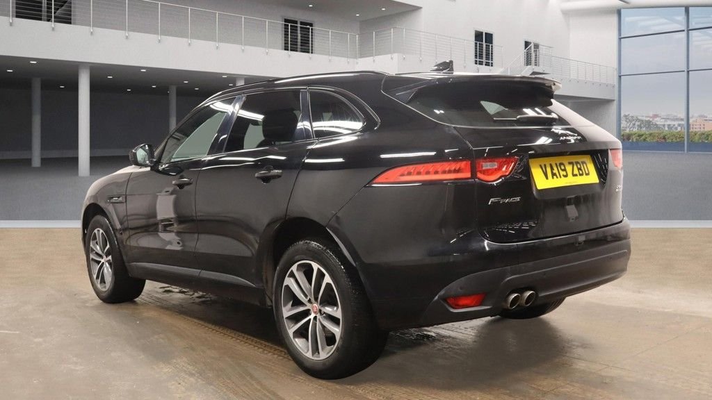 Used Jaguar F-Pace 2019 for sale - 76901023: Photo 9