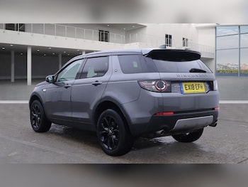 Used Land Rover Discovery Sport 2018 for sale - 76439429: Photo