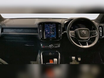 Used Volvo XC40 2022 for sale - 77539530: Photo