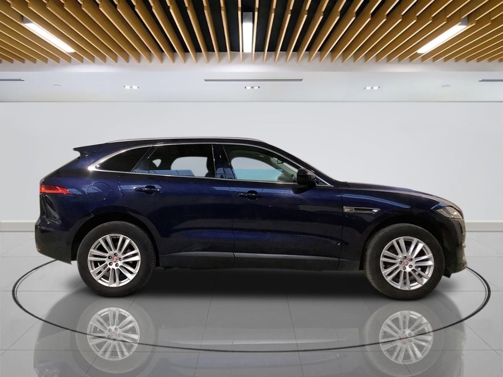 Used Jaguar F-Pace 2016 for sale - 78049537: Photo 9