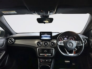 Used Mercedes-Benz GLA 2019 for sale - 78590509: Photo