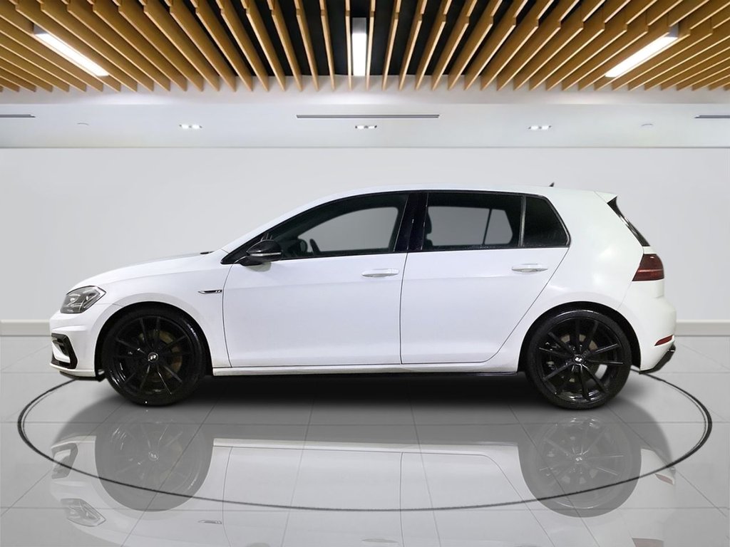 Used Volkswagen Golf 2017 for sale - 76698181: Photo 4