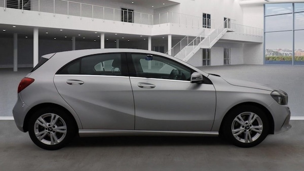 Used Mercedes-Benz A-Class 2018 for sale - 76313160: Photo 5