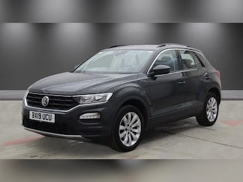 Used Volkswagen T-Roc 2019 for sale - 78936258: Photo