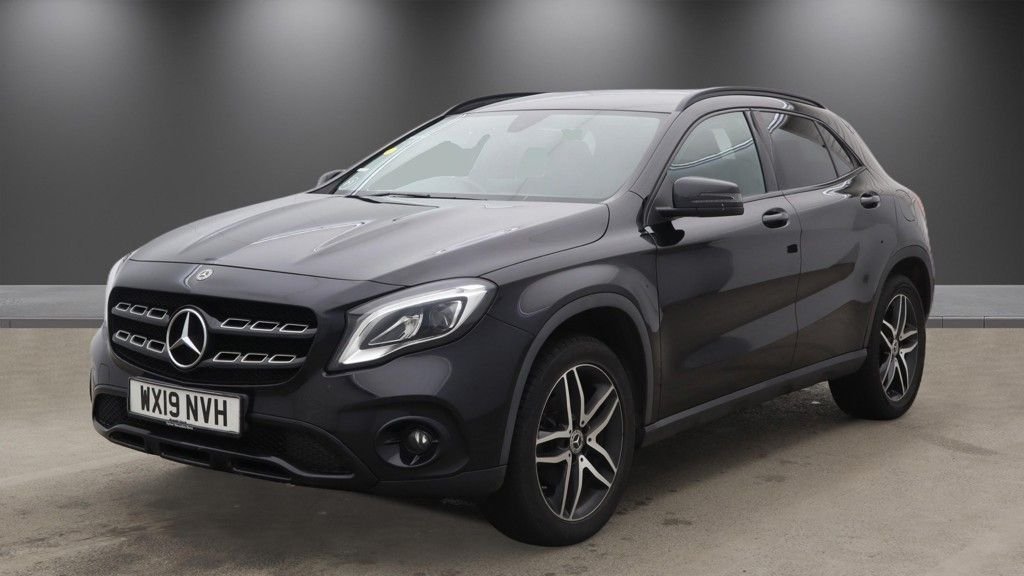Used Mercedes-Benz GLA 2019 for sale - 78200637: Photo 2
