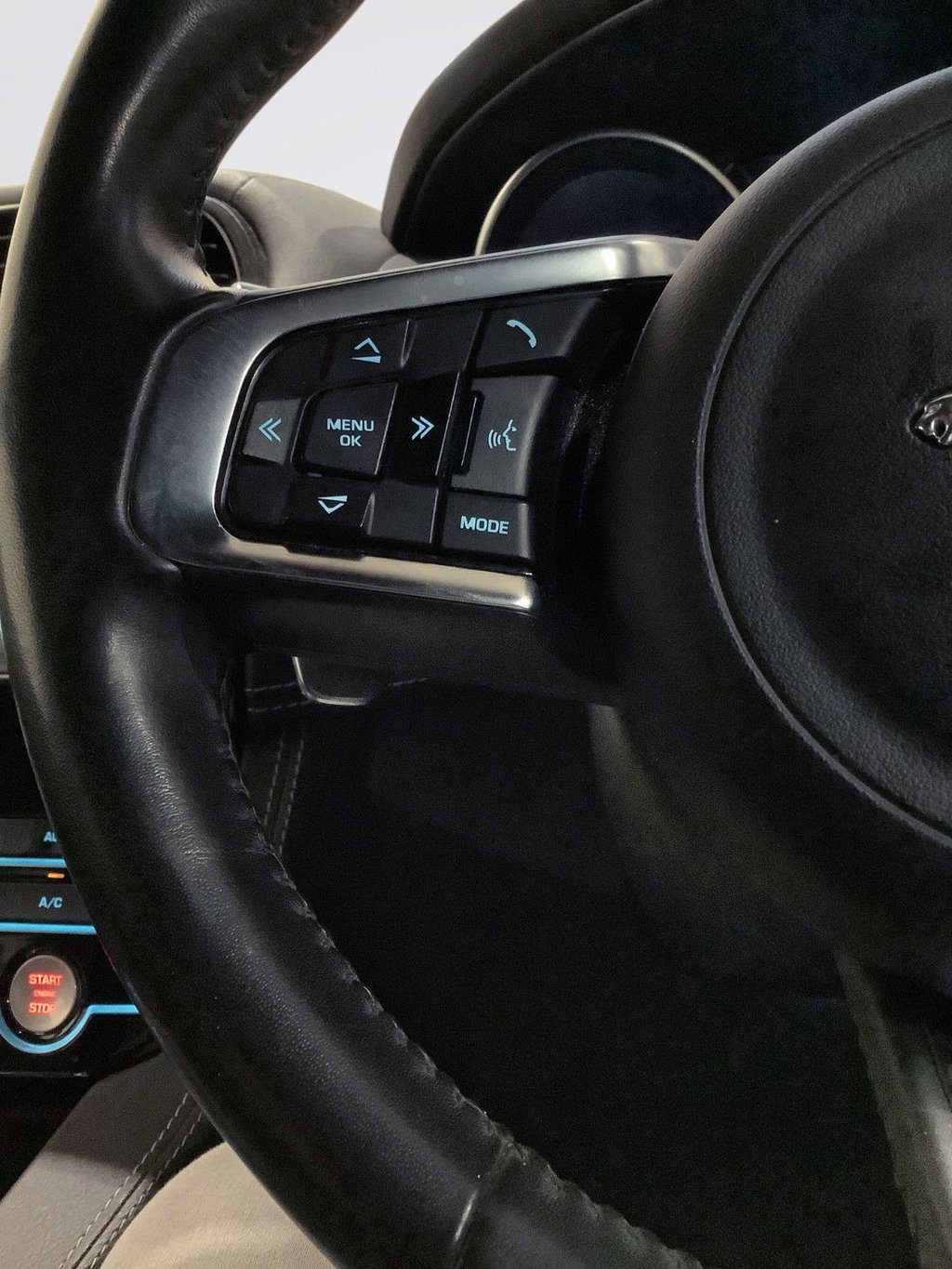 Used Jaguar F-Pace 2019 for sale - 77072444: Photo 15