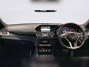 Used Mercedes-Benz E Class 2013 for sale - 77313206: Photo