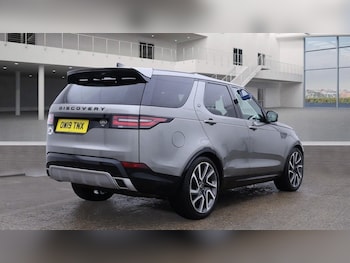 Used Land Rover Discovery 2019 for sale - 76535399: Photo