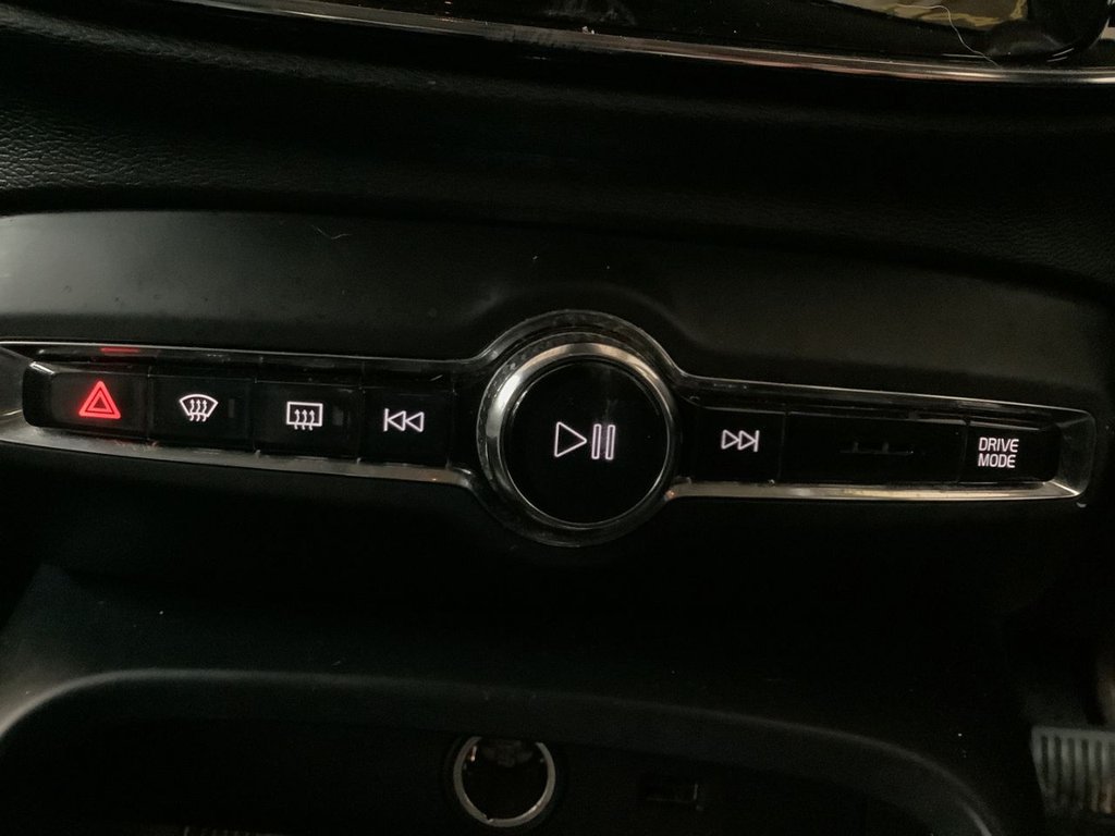 Used Volvo XC40 2020 for sale - 77571533: Photo 25