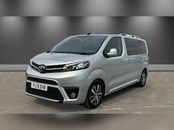 Used Toyota PROACE CITY Verso 2019 for sale - 78612157: Photo