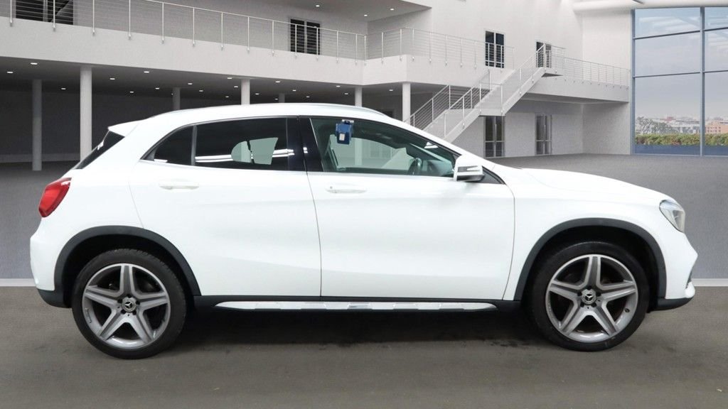 Used Mercedes-Benz GLA 2018 for sale - 77139853: Photo 11