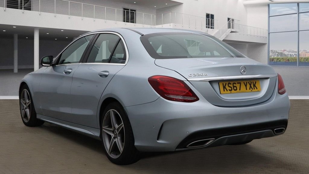 Used Mercedes-Benz C Class 2017 for sale - 76367849: Photo 3