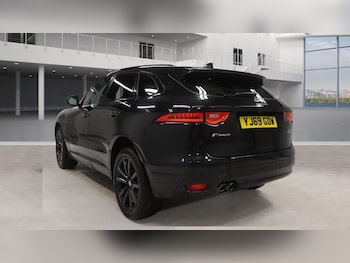 Used Jaguar F-Pace 2020 for sale - 76826504: Photo
