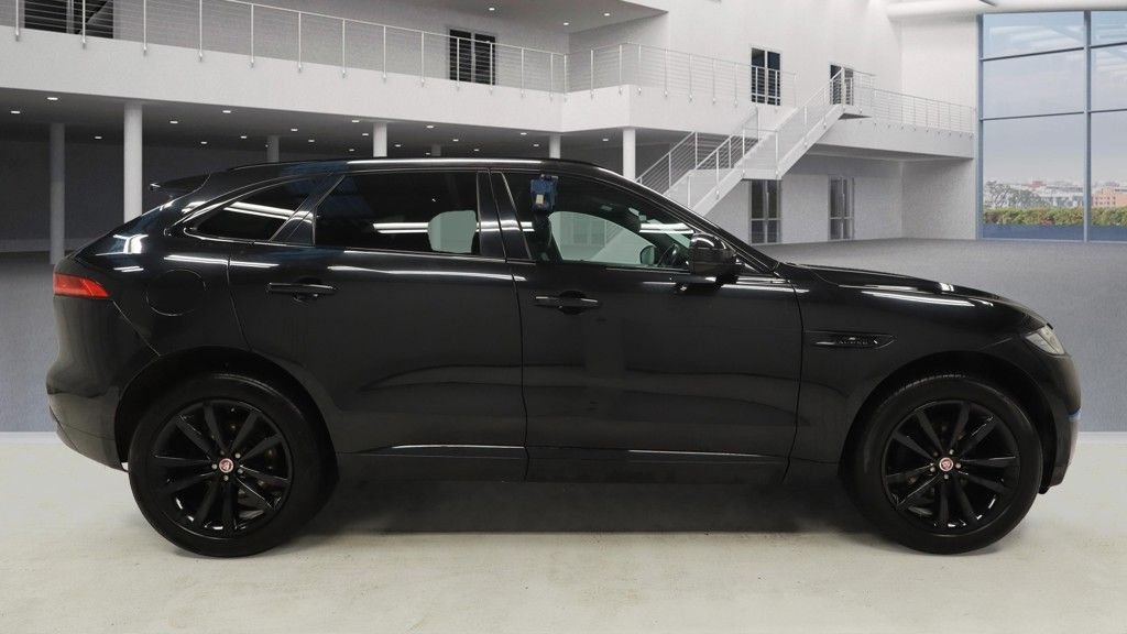 Used Jaguar F-Pace 2020 for sale - 76826504: Photo 5