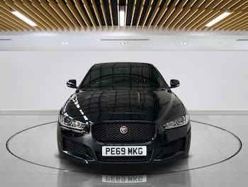 Used Jaguar XE 2019 for sale - 79722476: Photo