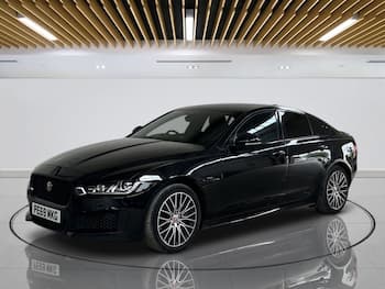 Used Jaguar XE 2019 for sale - 79722476: Photo