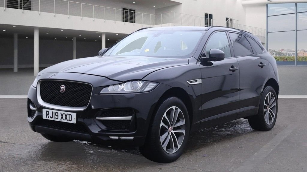 Used Jaguar F-Pace 2019 for sale - 76417548: Photo 2