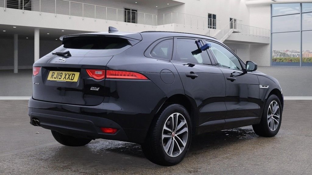 Used Jaguar F-Pace 2019 for sale - 76417548: Photo 4