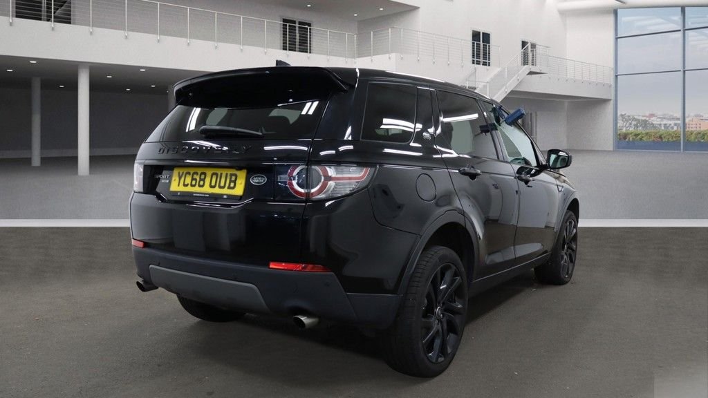 Used Land Rover Discovery Sport 2018 for sale - 76470405: Photo 4