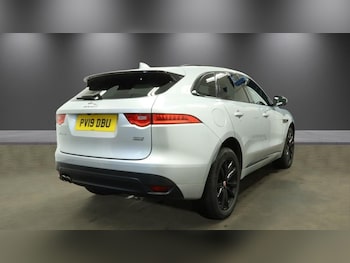 Used Jaguar F-Pace 2019 for sale - 78682339: Photo
