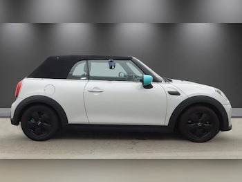 Used MINI Convertible 2021 for sale - 78382461: Photo