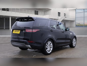Used Land Rover Discovery 2018 for sale - 76313165: Photo 4