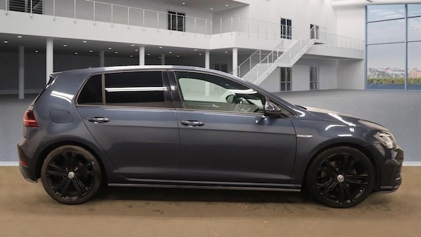 Used Volkswagen Golf 2017 for sale - 76313145: Photo 5