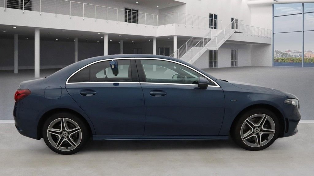 Used Mercedes-Benz A-Class 2021 for sale - 76788061: Photo 5