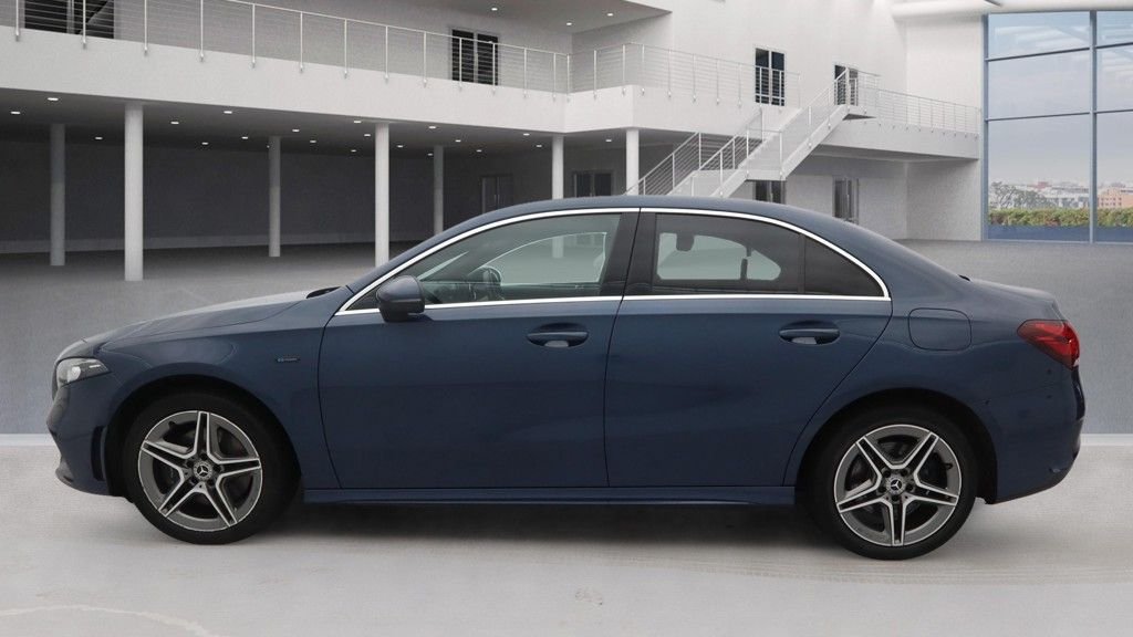 Used Mercedes-Benz A-Class 2021 for sale - 76788061: Photo 6