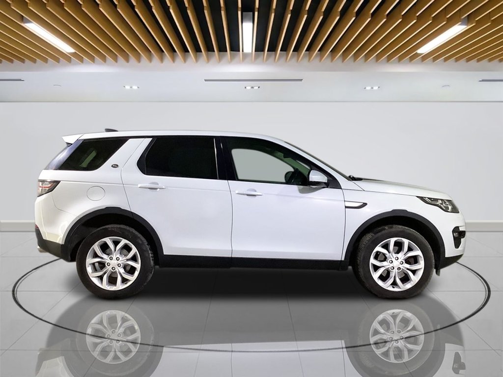 Used Land Rover Discovery Sport 2016 for sale - 76535427: Photo 8