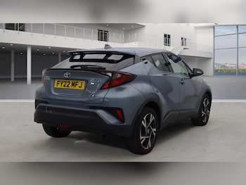 Used Toyota C-HR 2022 for sale - 76273993: Photo 4