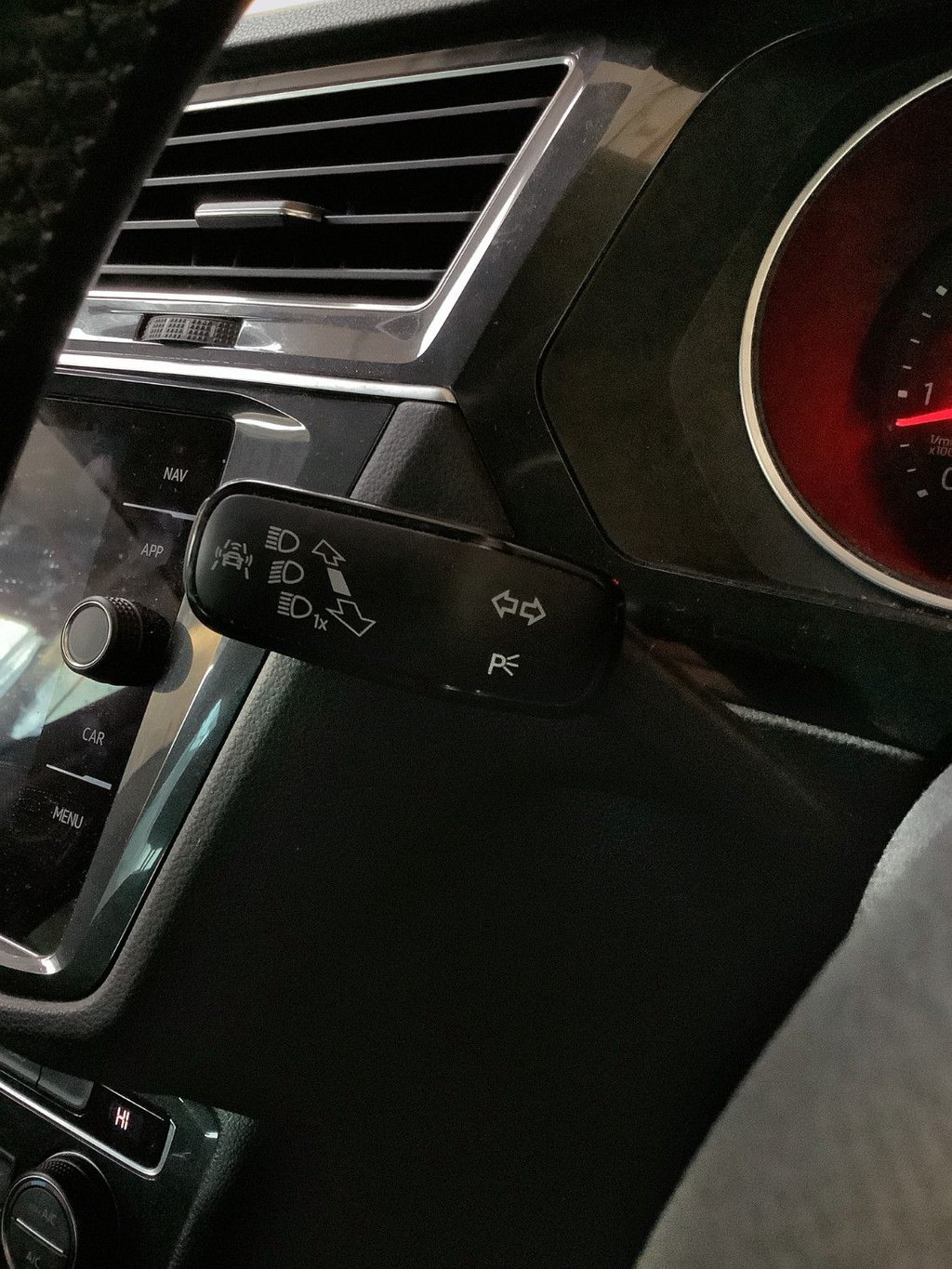 Used Volkswagen Tiguan 2018 for sale - 77890815: Photo 18