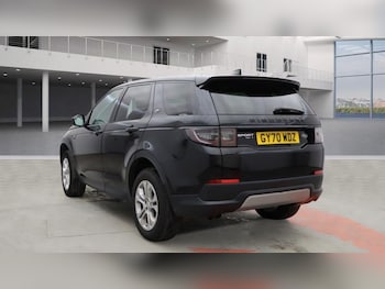 Used Land Rover Discovery Sport 2020 for sale - 76482137: Photo