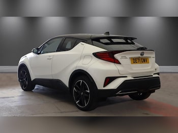 Used Toyota C-HR 2021 for sale - 79384870: Photo