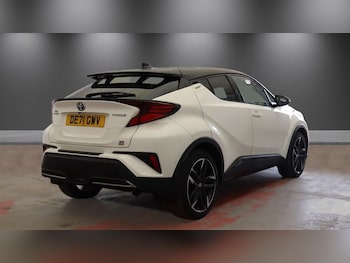 Used Toyota C-HR 2021 for sale - 79384870: Photo