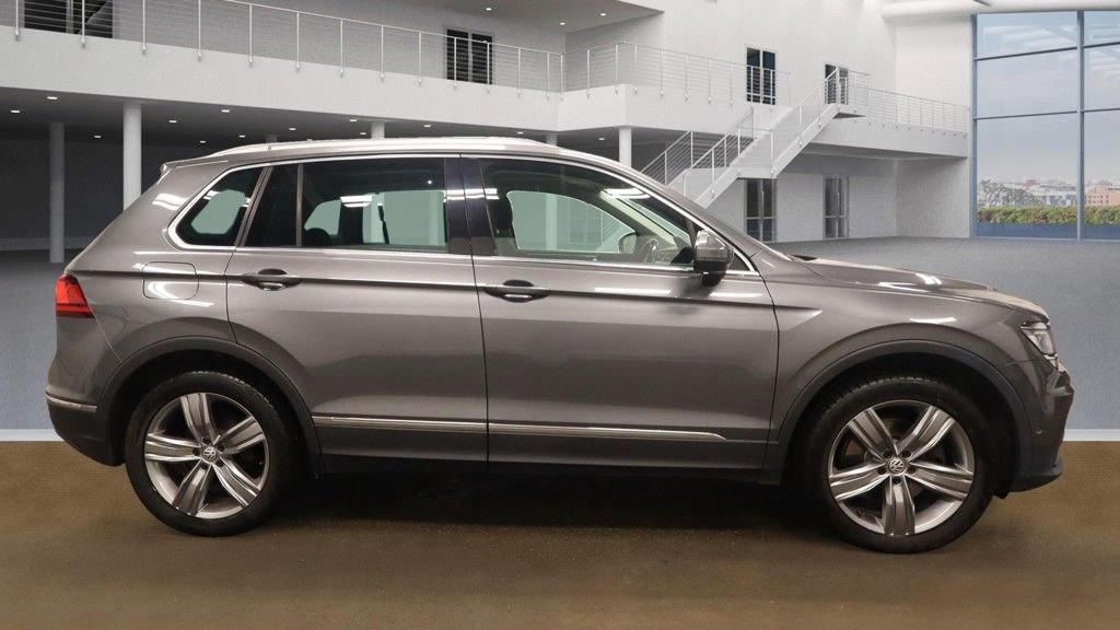 Used Volkswagen Tiguan 2017 for sale - 76496671: Photo 5