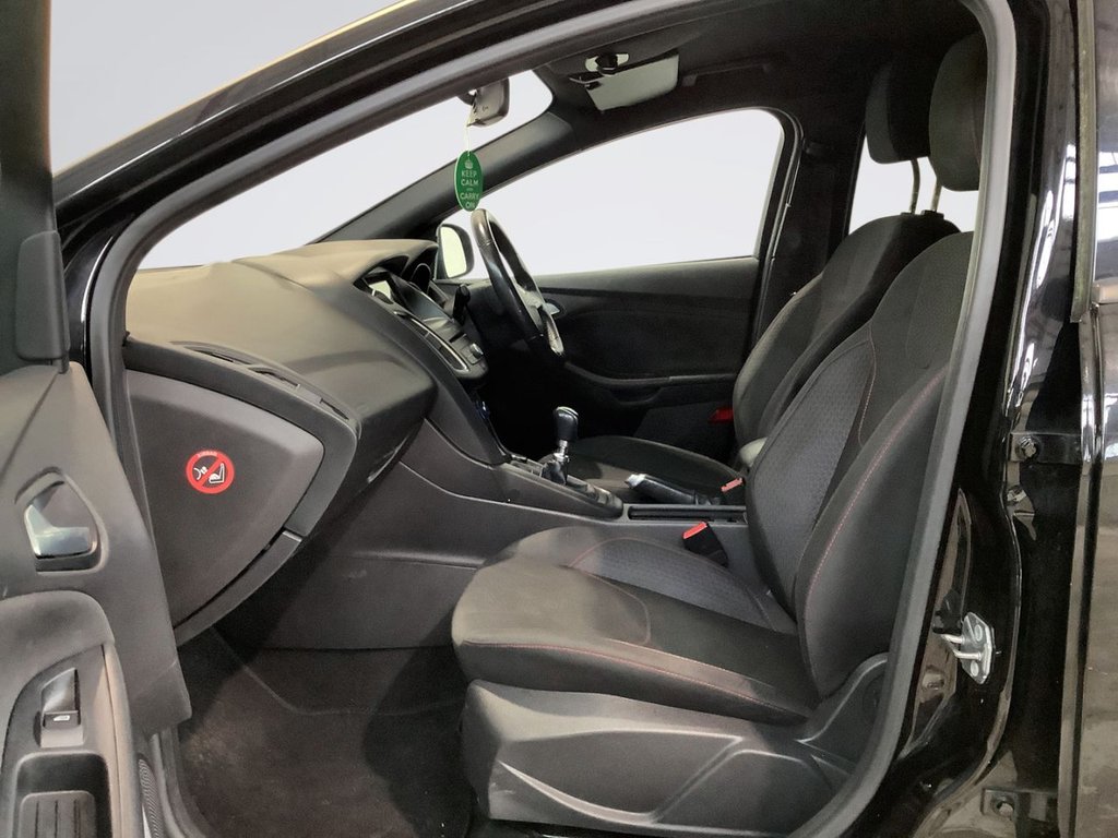 Used Ford Focus 2017 for sale - 77820774: Photo 13