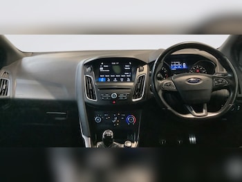 Used Ford Focus 2017 for sale - 77820774: Photo