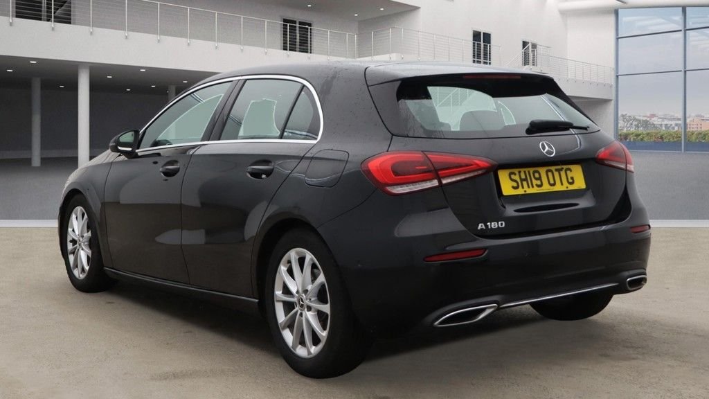 Used Mercedes-Benz A-Class 2019 for sale - 76470423: Photo 3