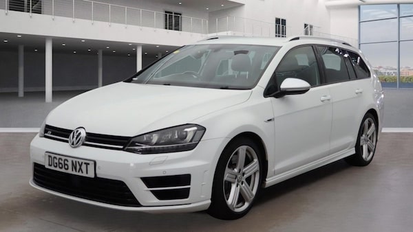 Used Volkswagen Golf 2016 for sale - 76216872: Photo 2
