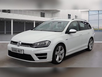 Used Volkswagen Golf 2016 for sale - 76216872: Photo 2