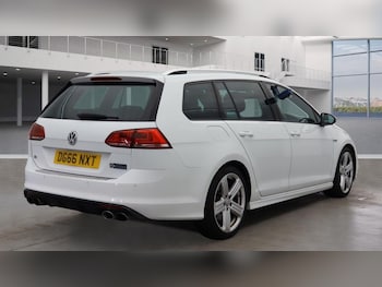 Used Volkswagen Golf 2016 for sale - 76216872: Photo 4