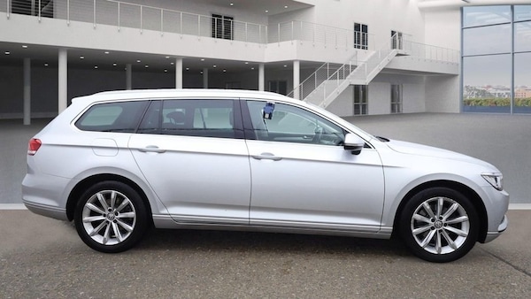 Used Volkswagen Passat 2019 for sale - 76286168: Photo 5