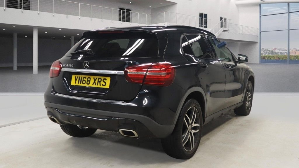 Used Mercedes-Benz GLA 2018 for sale - 77936705: Photo 4